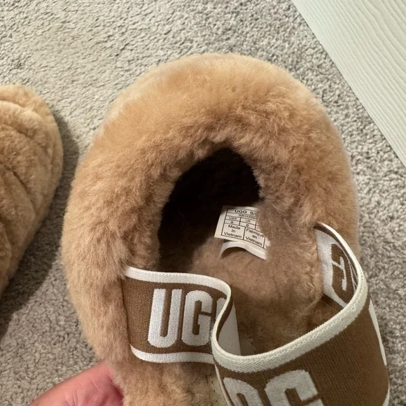 Cozy Tan Furry Women's Slippers - Picture 4 of 5